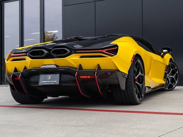 2026 Lamborghini Revuelto Base