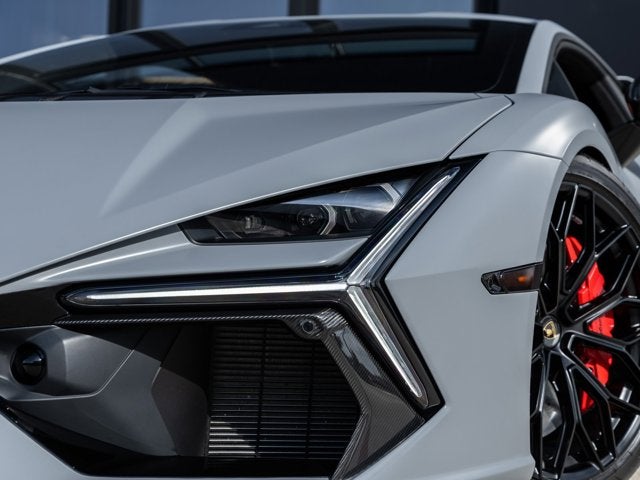 2024 Lamborghini Revuelto Base