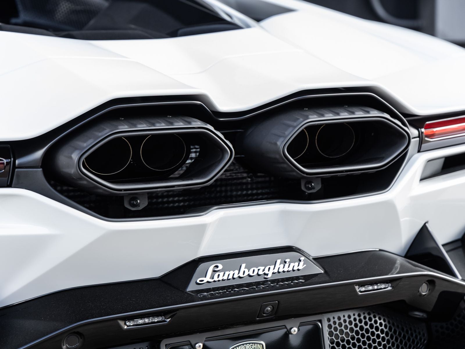 2024 Lamborghini Revuelto Base