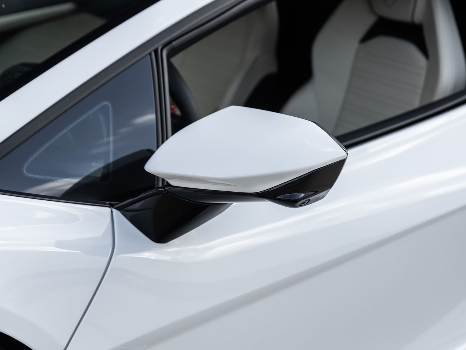 2024 Lamborghini Revuelto Base