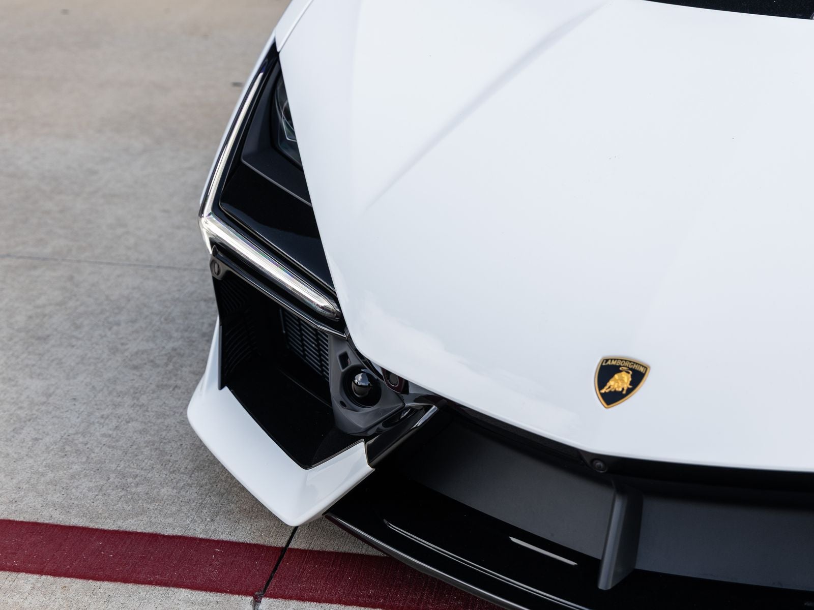 2024 Lamborghini Revuelto Base