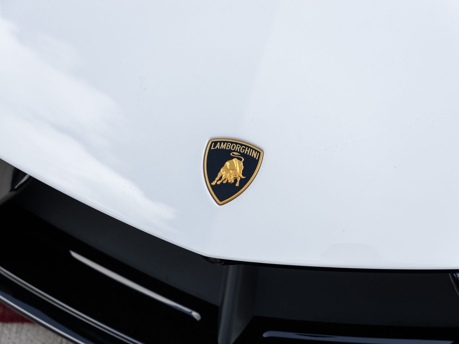 2024 Lamborghini Revuelto Base