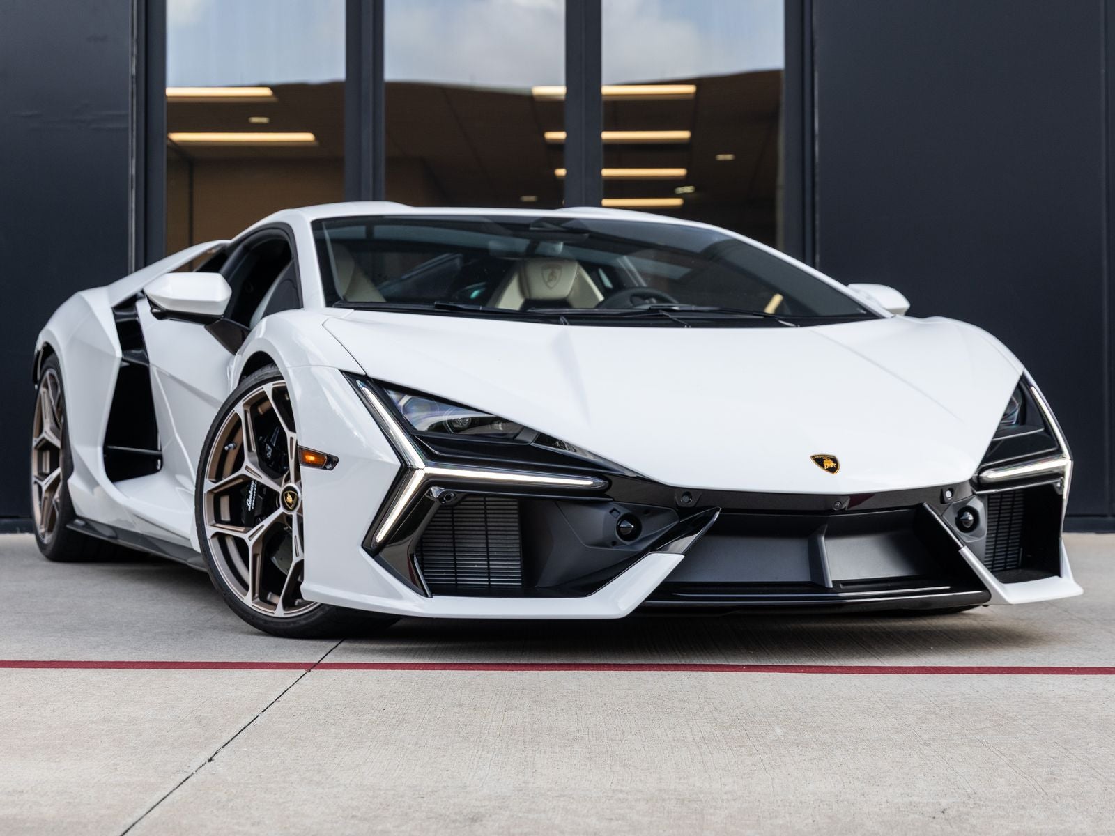 2024 Lamborghini Revuelto Base