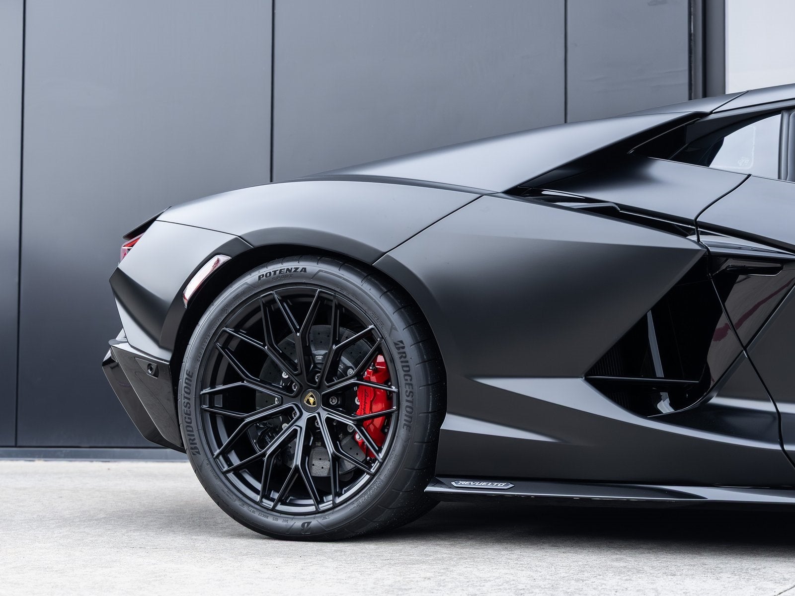 2024 Lamborghini Revuelto Base