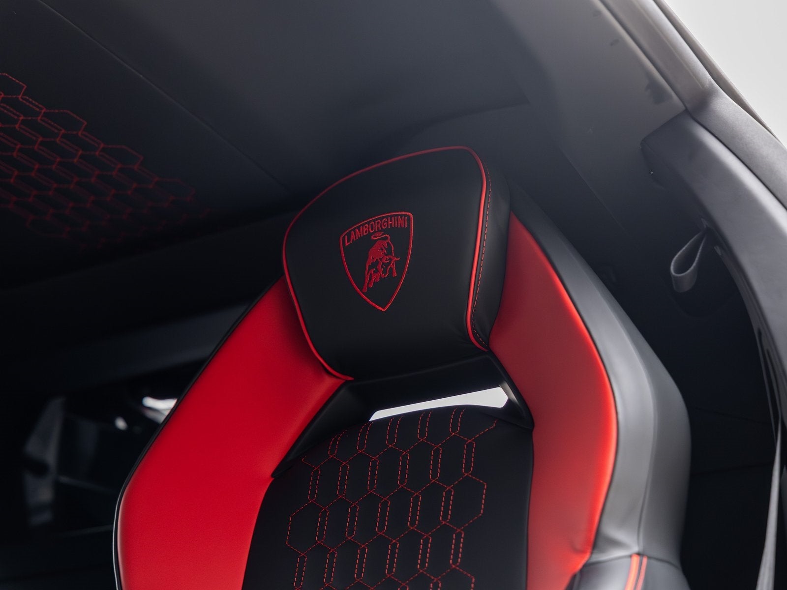 2024 Lamborghini Revuelto Base