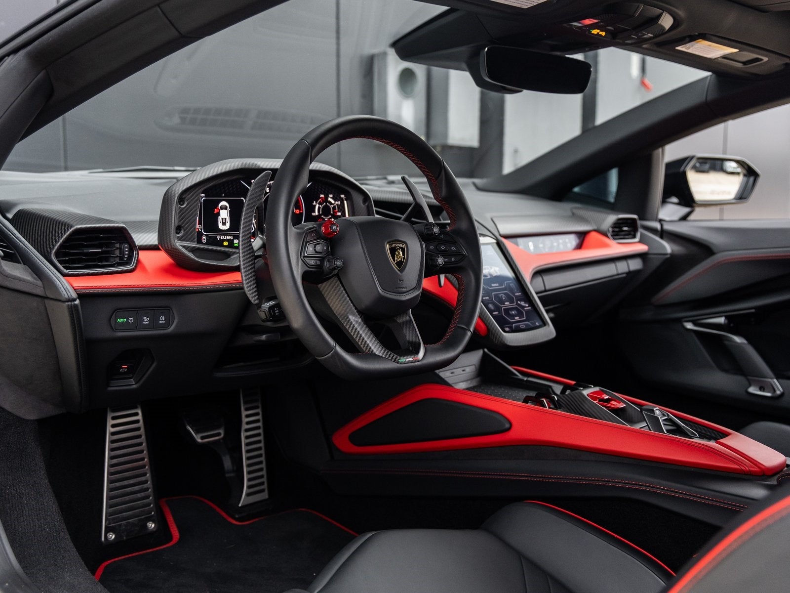 2024 Lamborghini Revuelto Base