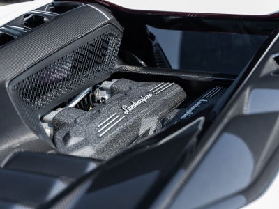 2024 Lamborghini Revuelto Base