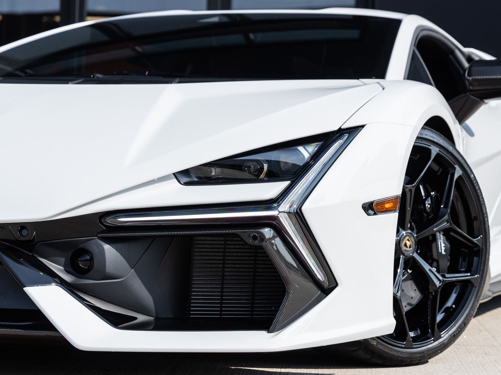 2024 Lamborghini Revuelto Base