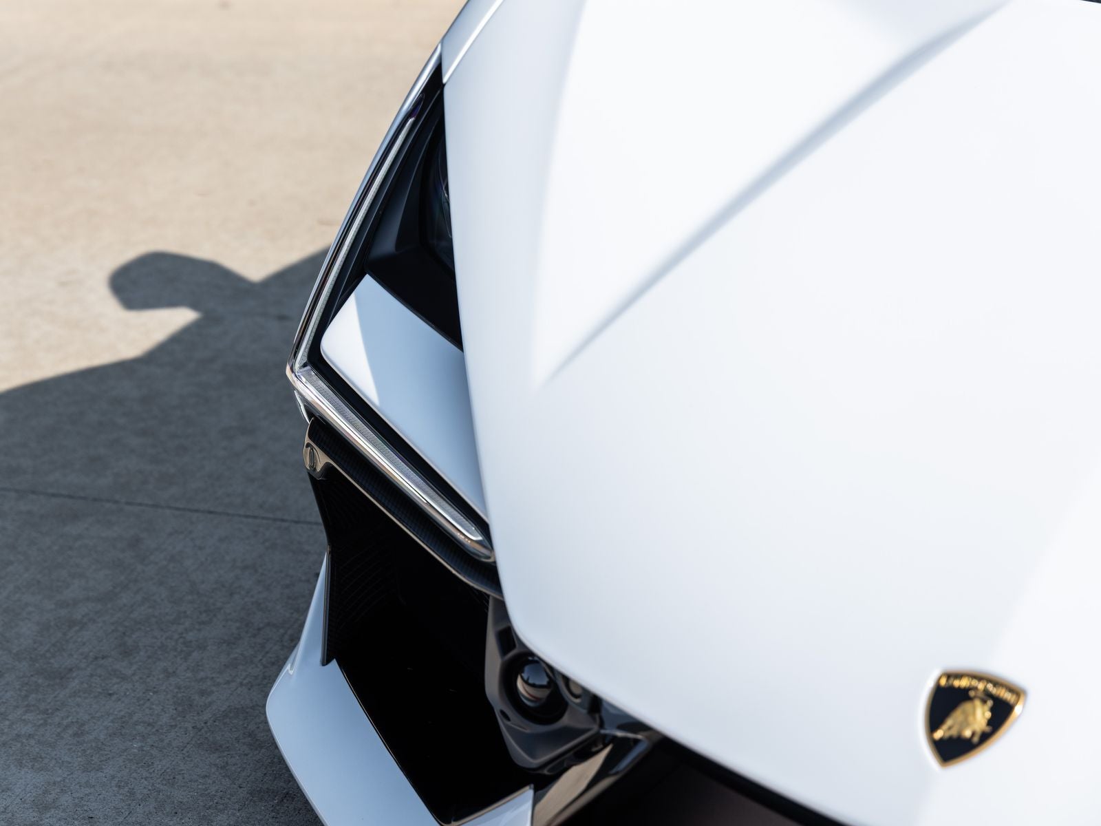 2024 Lamborghini Revuelto Base