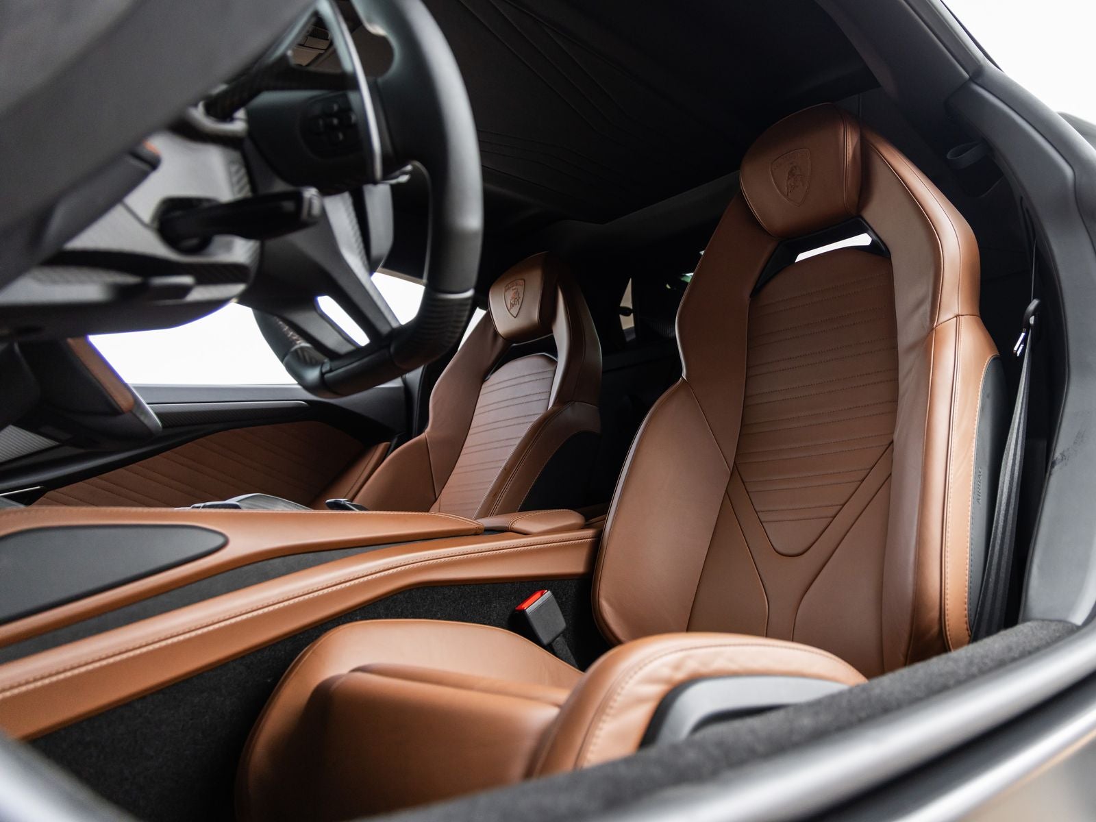 2024 Lamborghini Revuelto Base