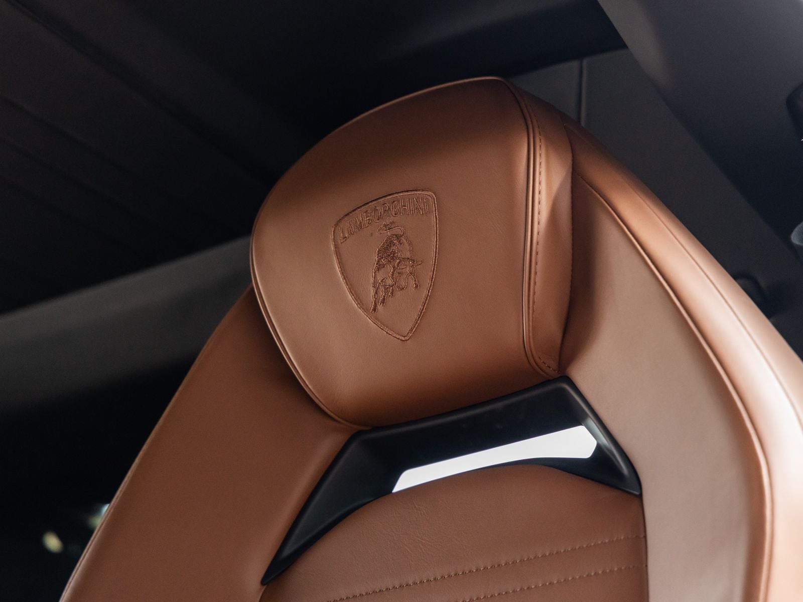 2024 Lamborghini Revuelto Base