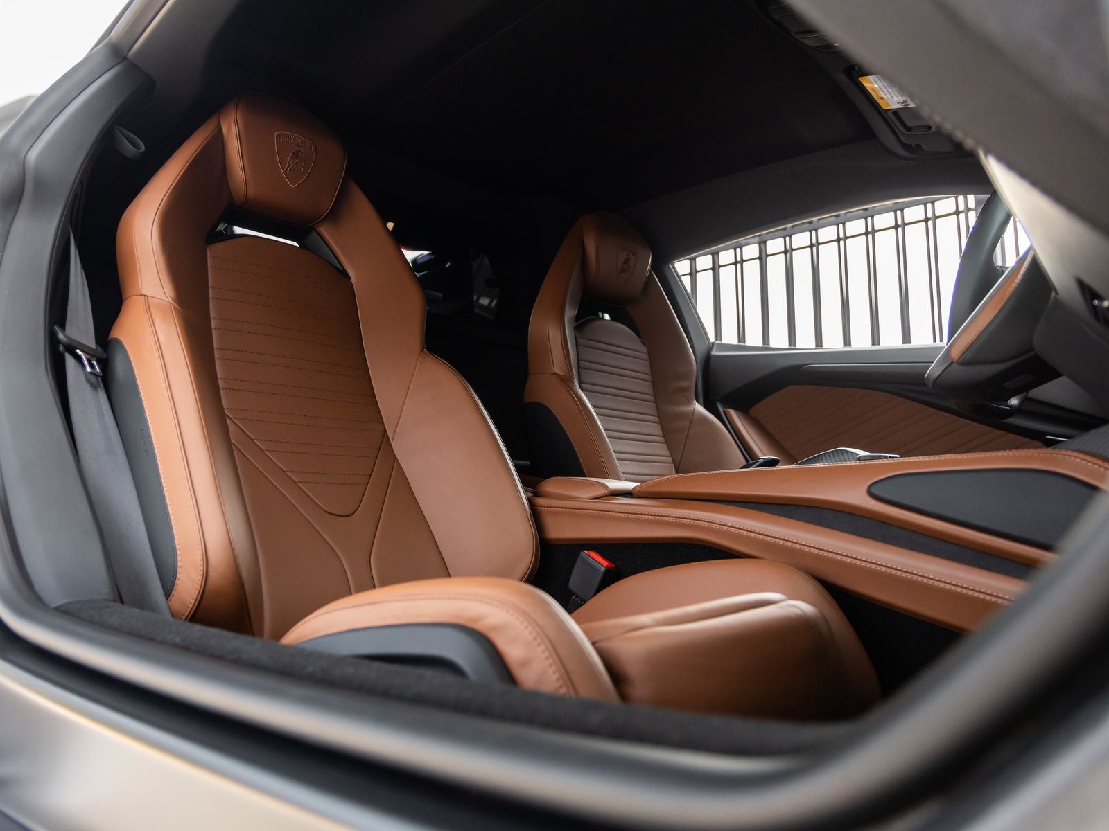 2024 Lamborghini Revuelto Base