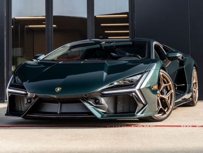 2025 Lamborghini Revuelto Base