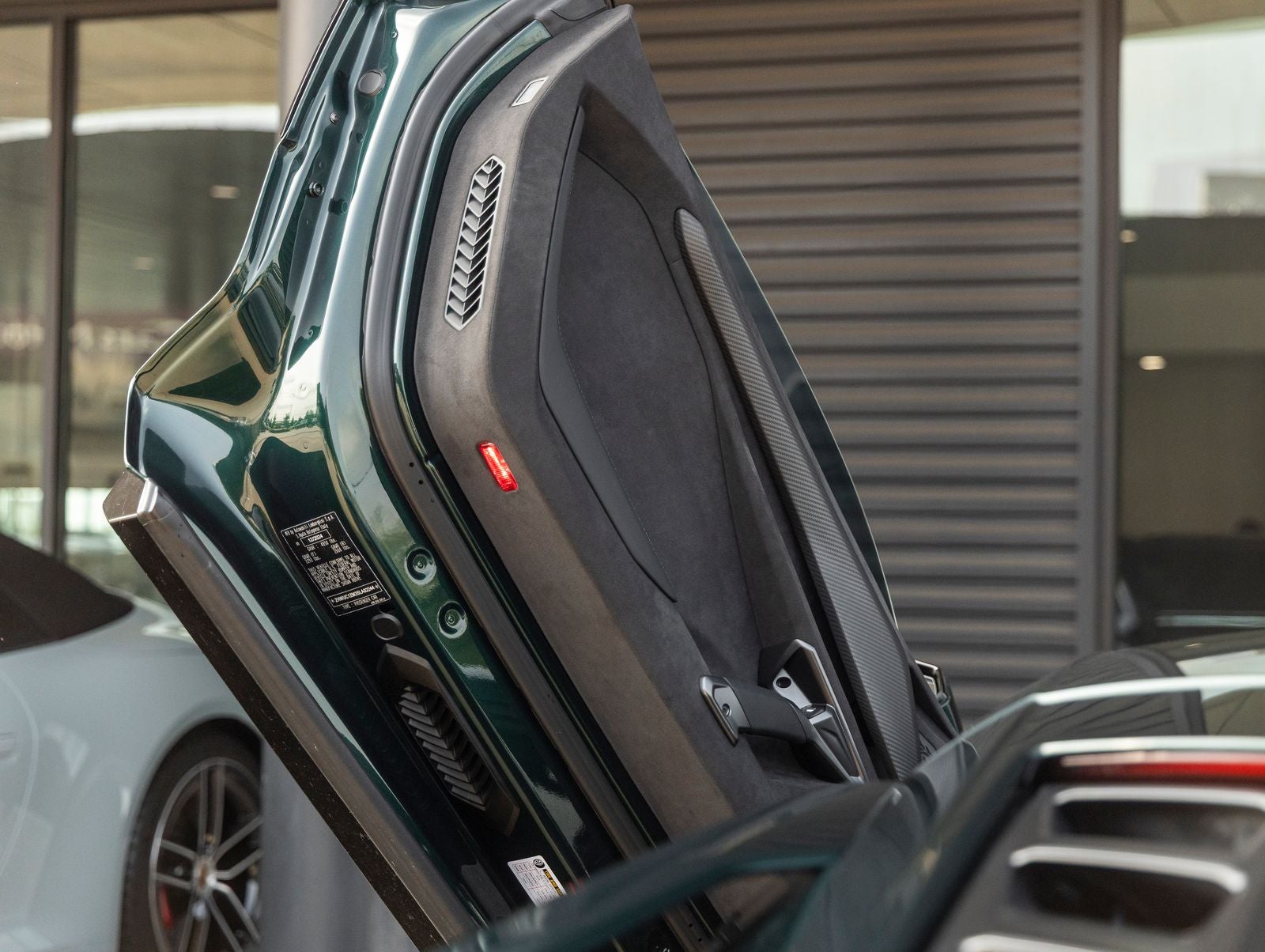 2025 Lamborghini Revuelto Base