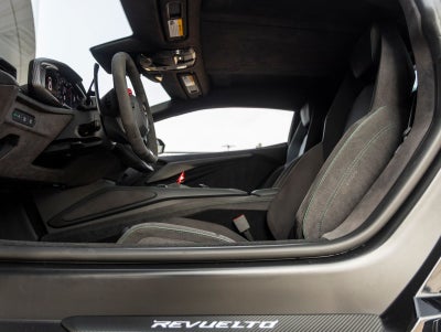 2025 Lamborghini Revuelto Base