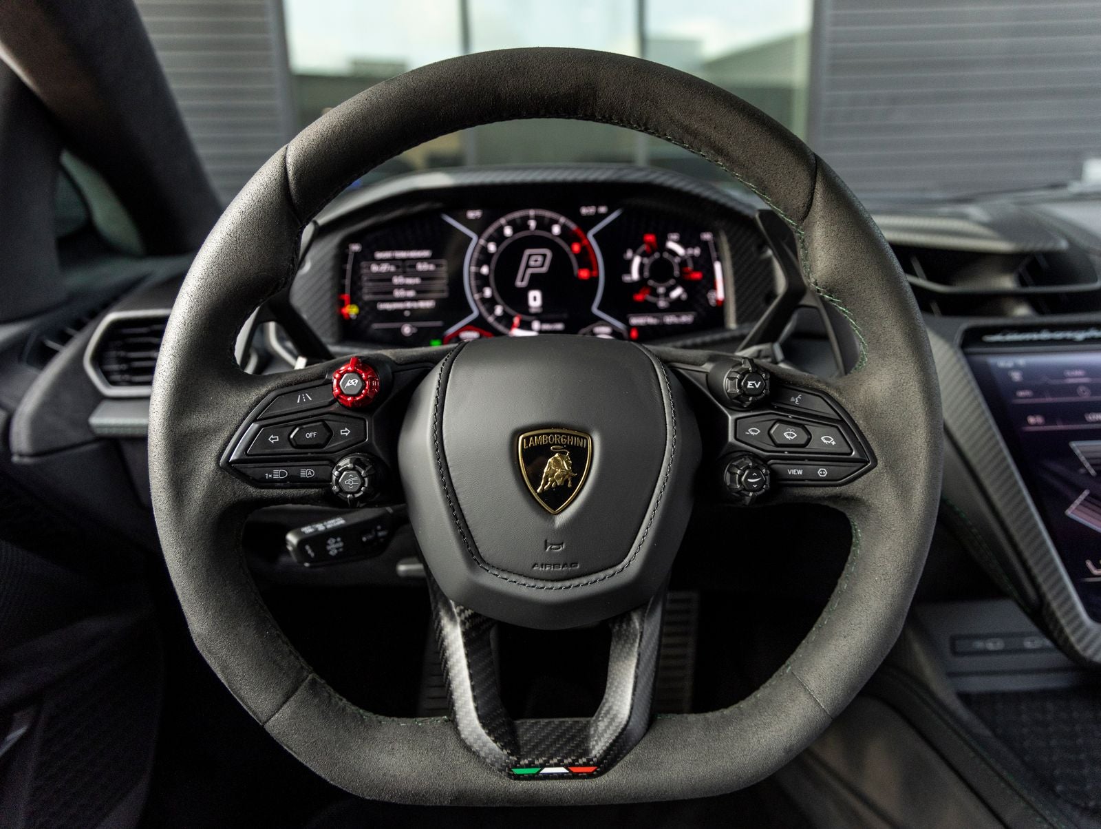 2025 Lamborghini Revuelto Base