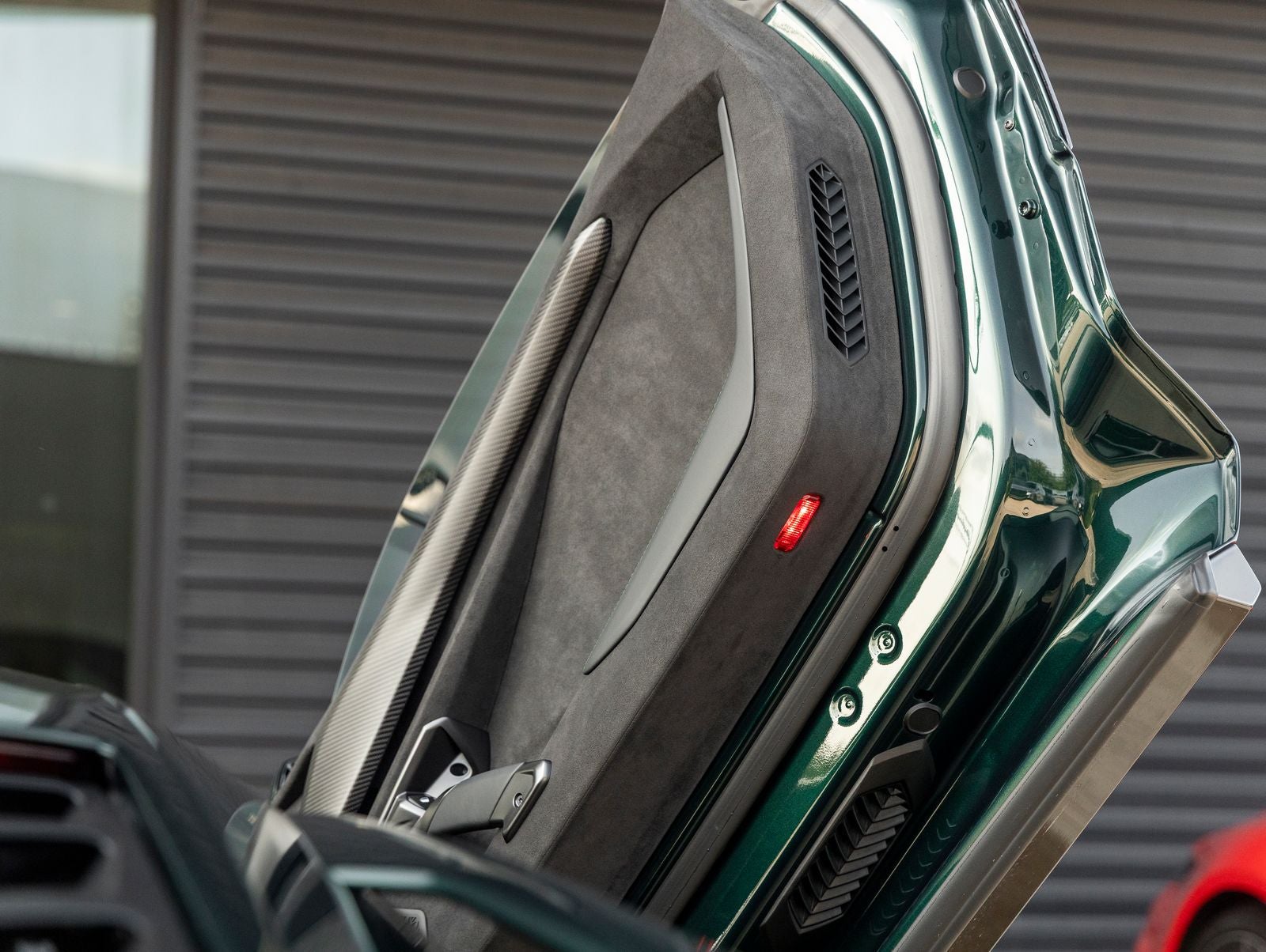 2025 Lamborghini Revuelto Base