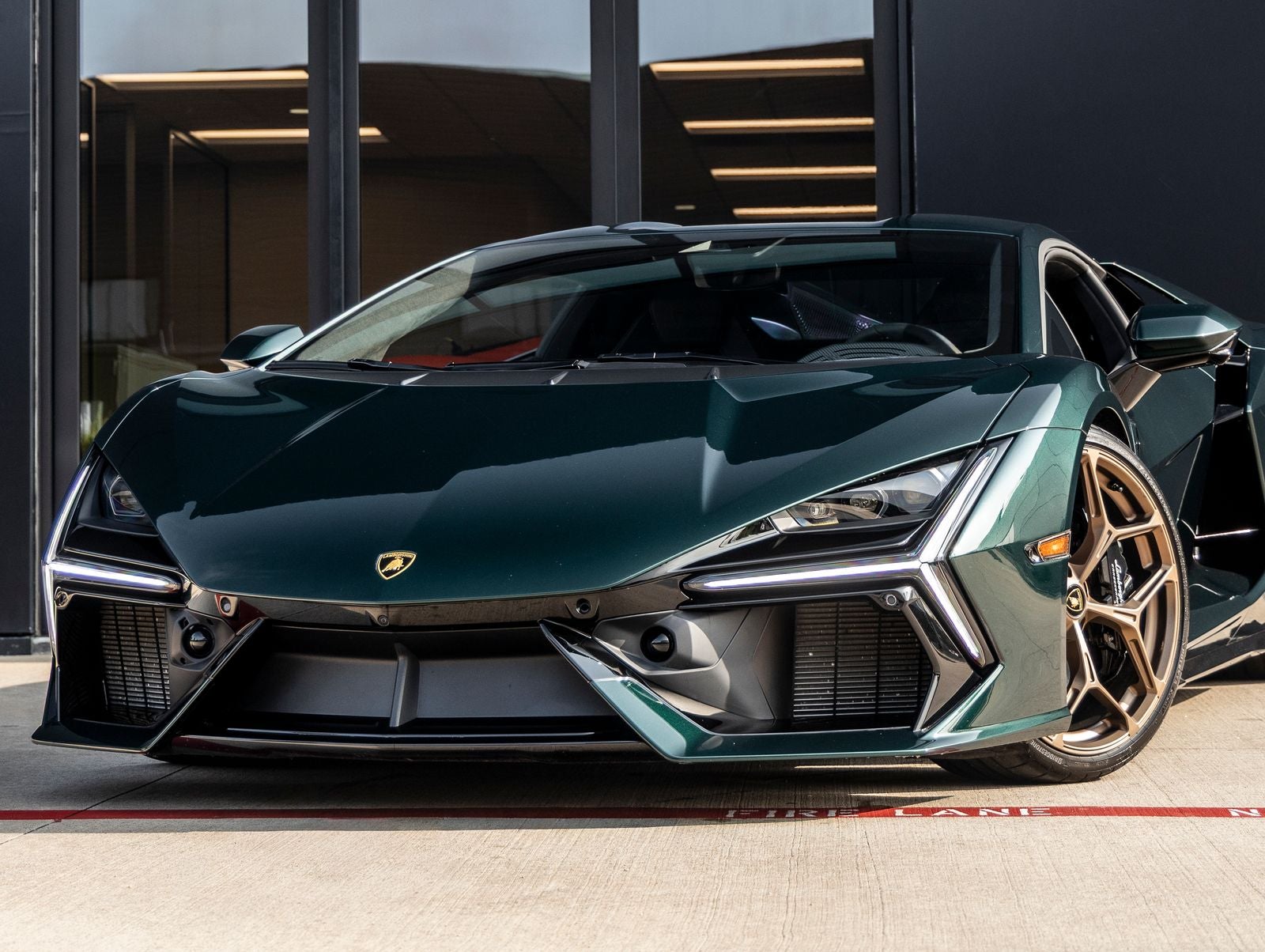 2025 Lamborghini Revuelto Base