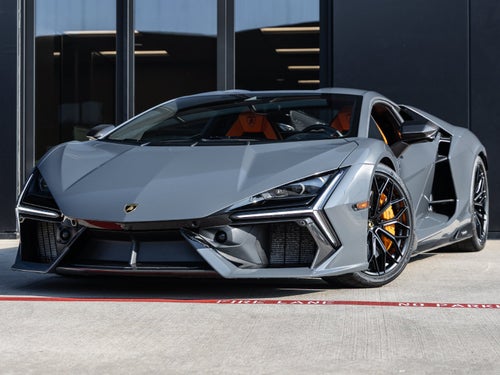 2025 Lamborghini Revuelto Base