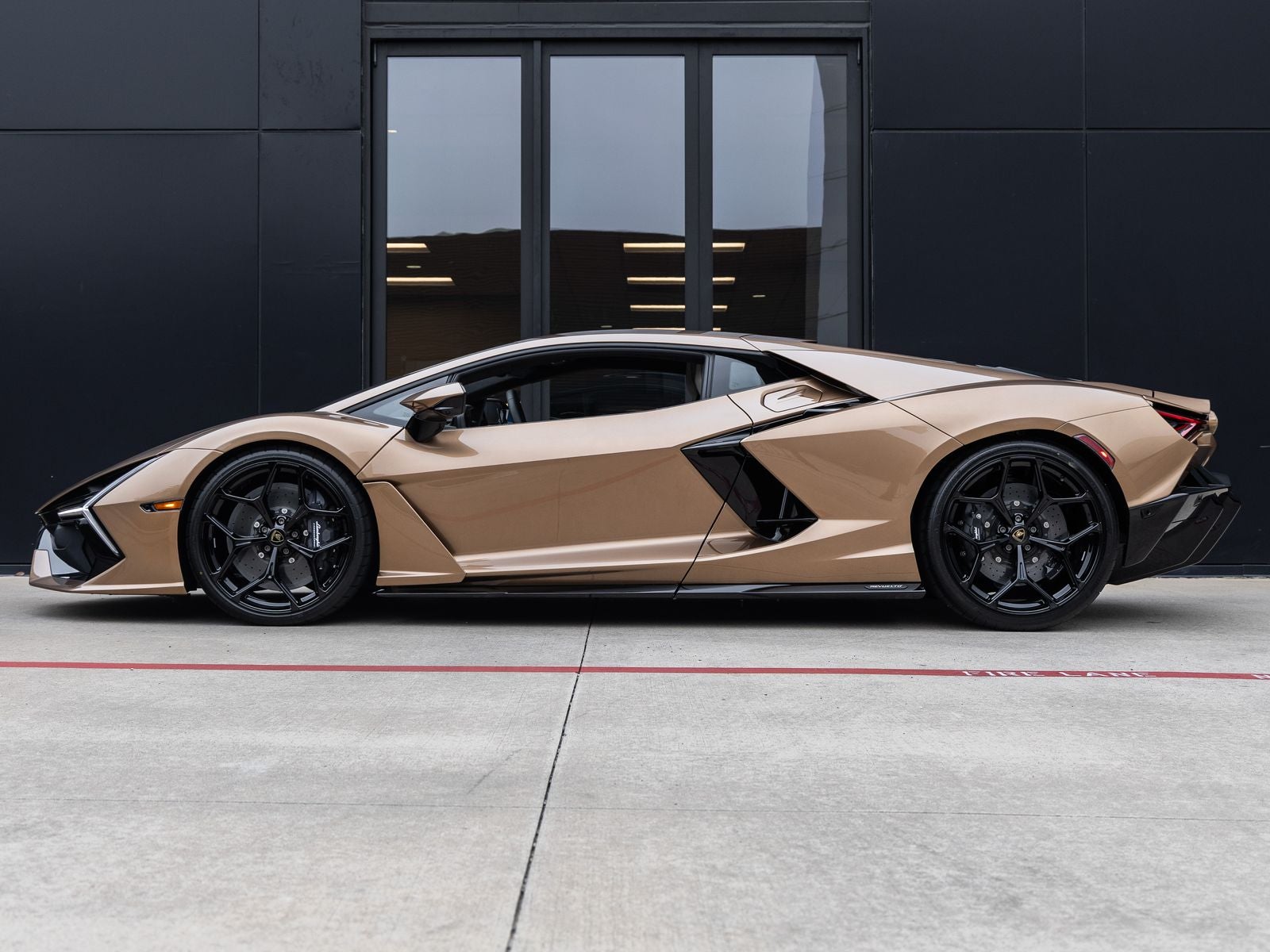 2026 Lamborghini Revuelto Base