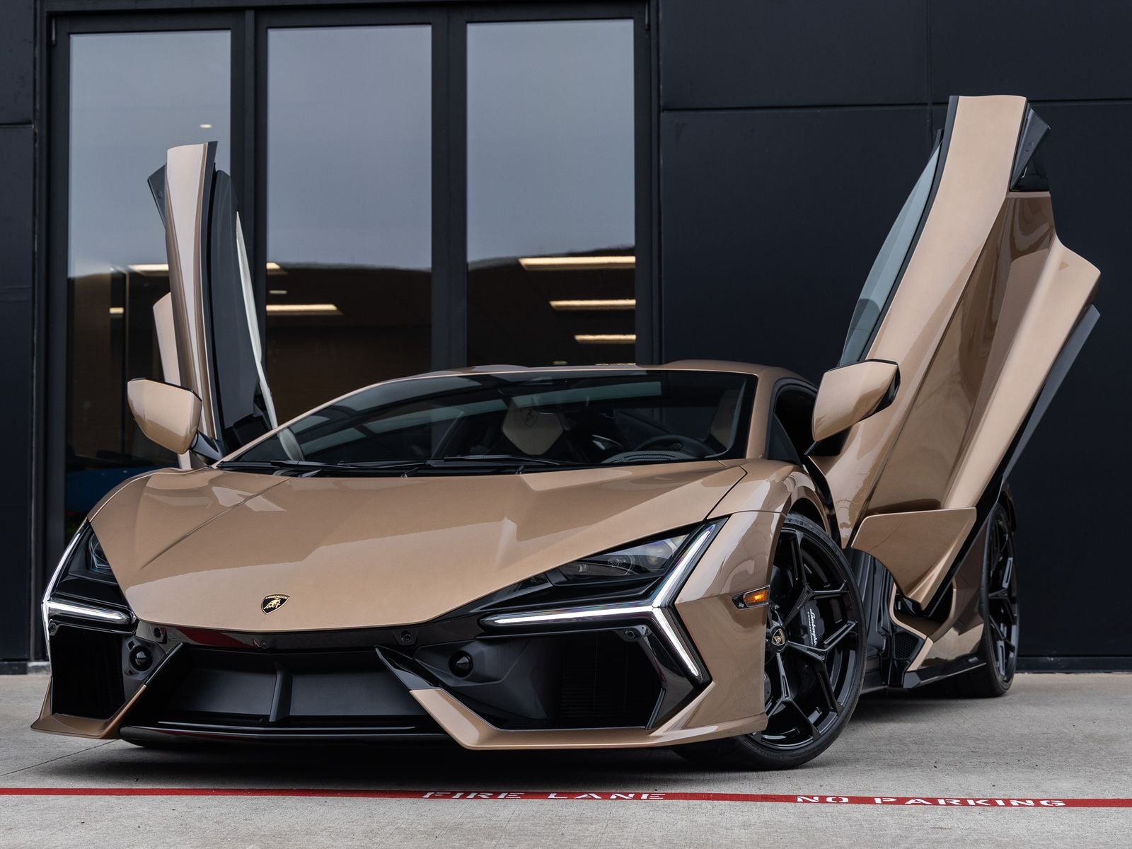 2026 Lamborghini Revuelto Base