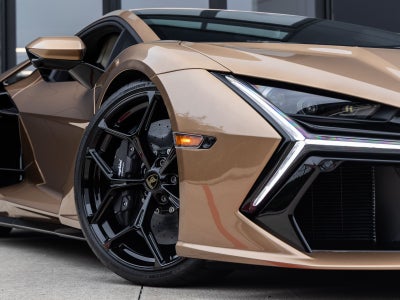 2026 Lamborghini Revuelto Base