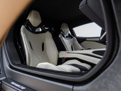 2026 Lamborghini Revuelto Base
