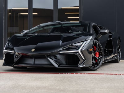2026 Lamborghini Revuelto Base