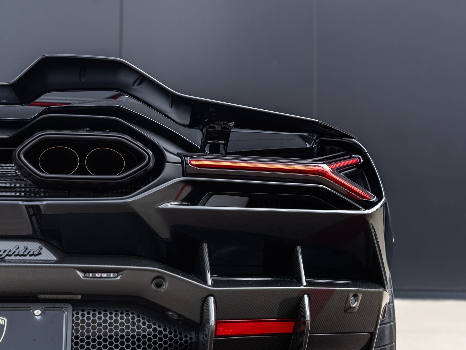 2026 Lamborghini Revuelto Base
