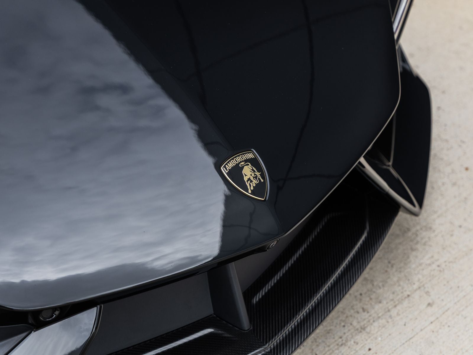 2026 Lamborghini Revuelto Base
