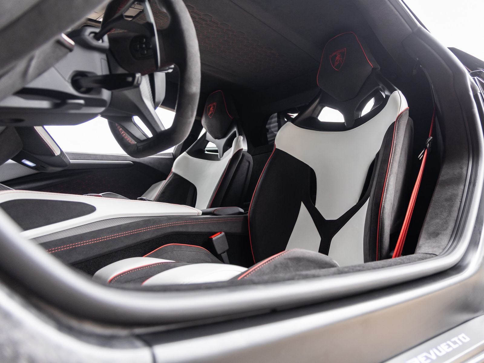 2026 Lamborghini Revuelto Base