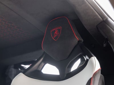 2026 Lamborghini Revuelto Base