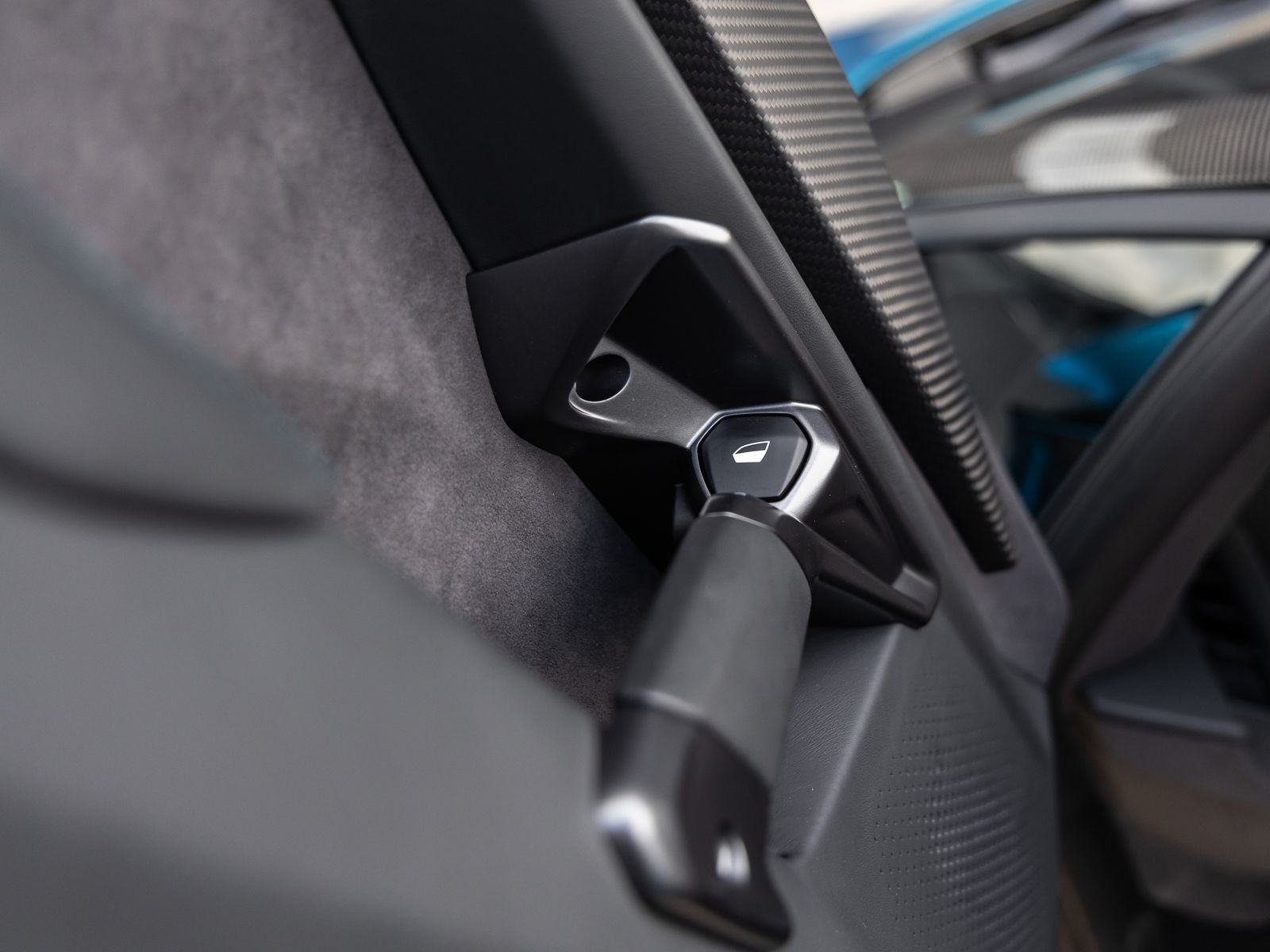 2025 Lamborghini Revuelto Base