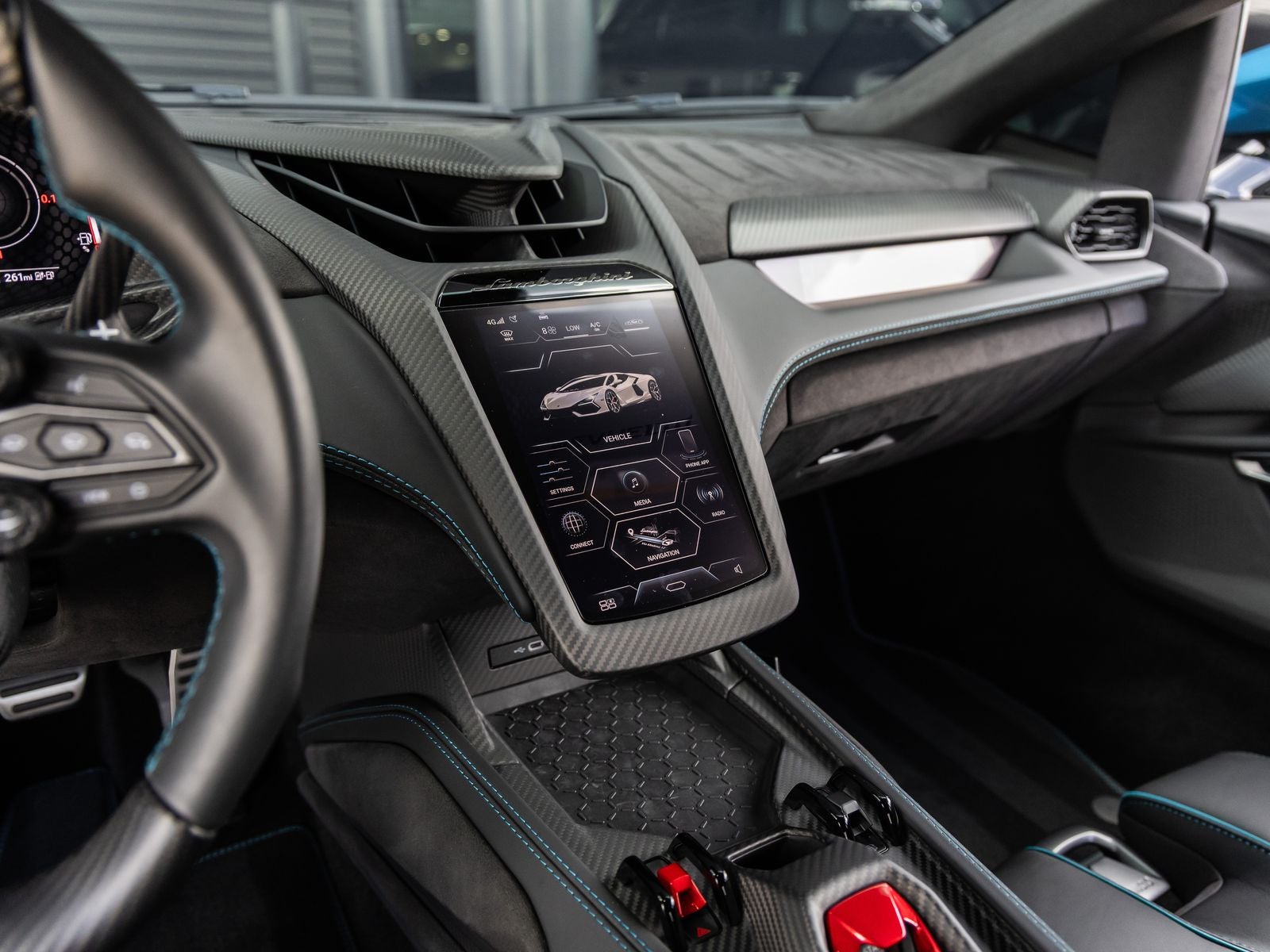 2025 Lamborghini Revuelto Base