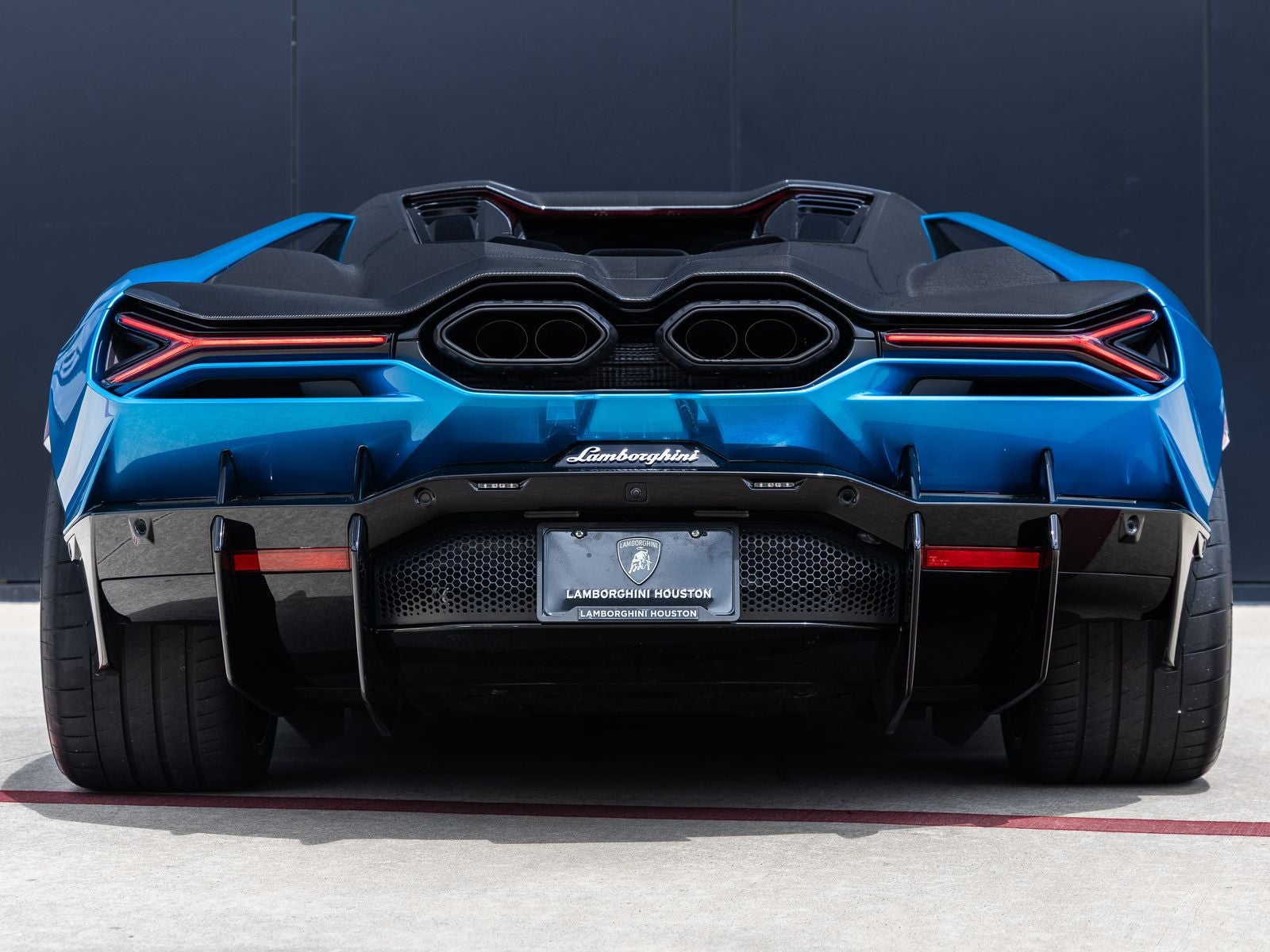 2025 Lamborghini Revuelto Base