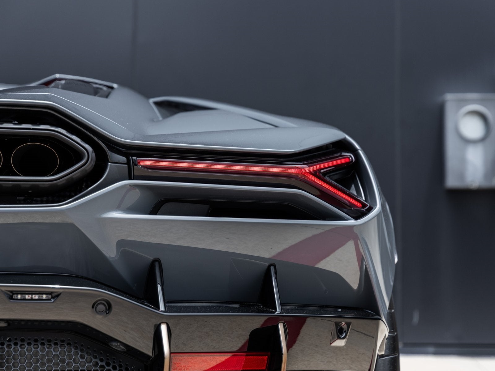 2024 Lamborghini Revuelto Base