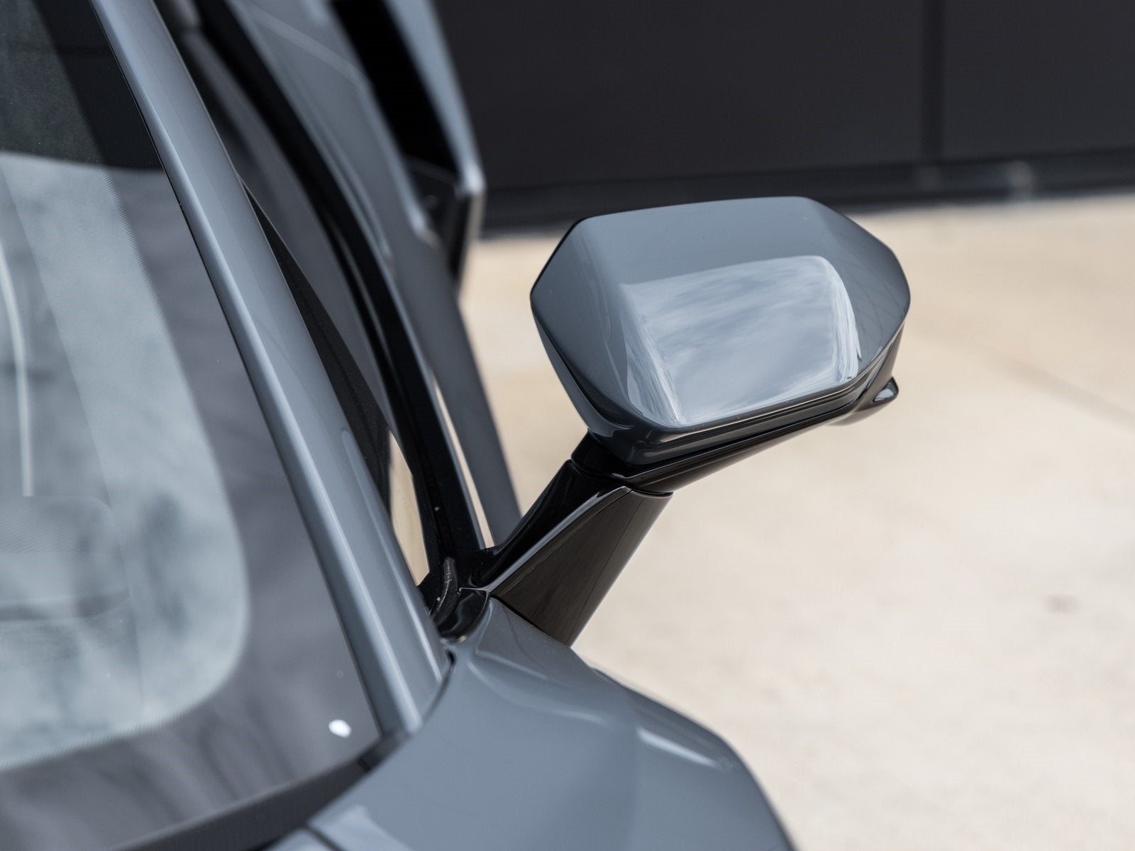 2024 Lamborghini Revuelto Base