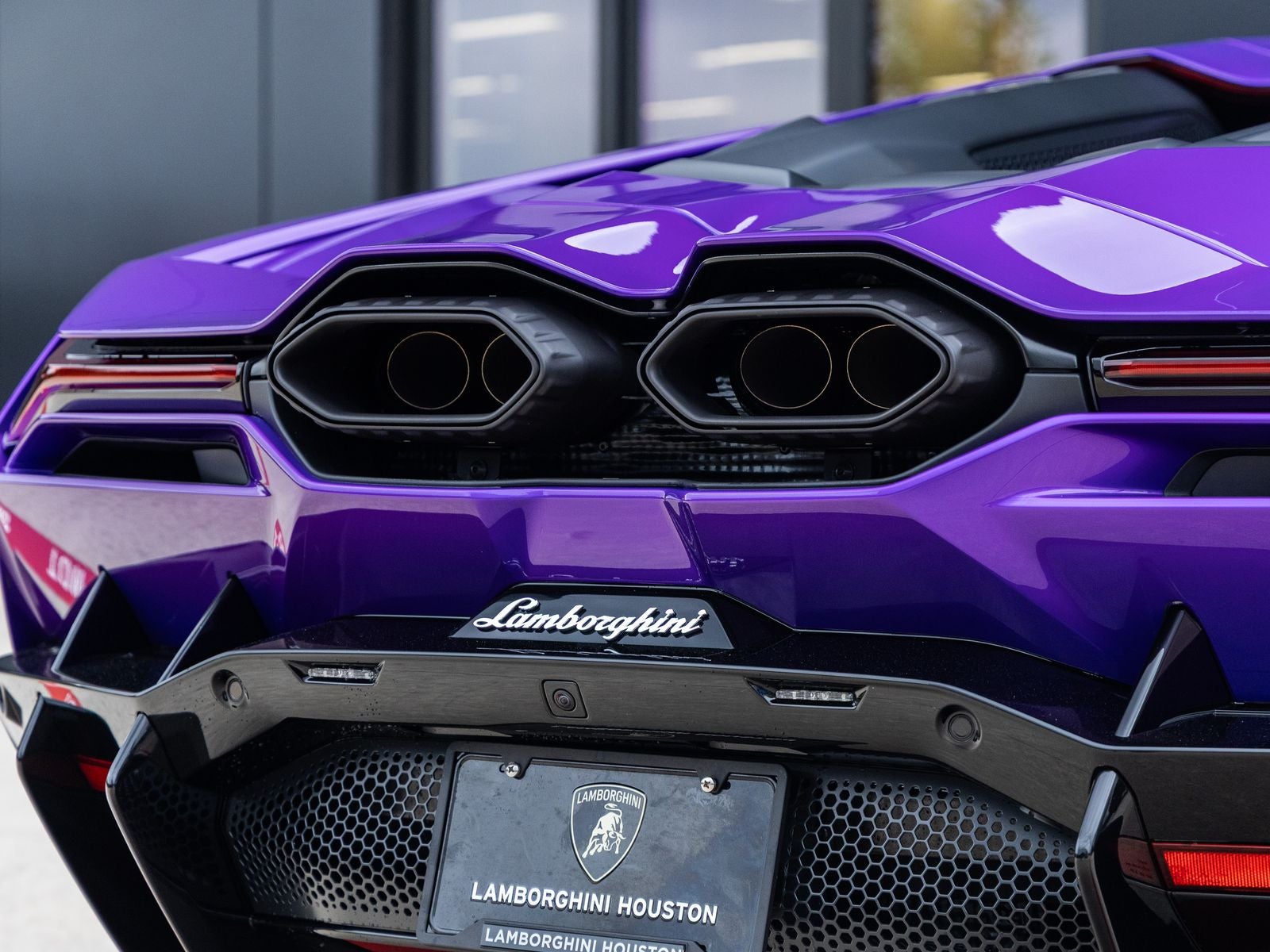 2025 Lamborghini Revuelto Base