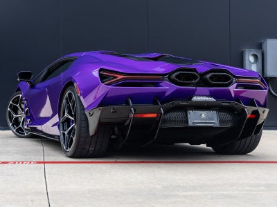 2025 Lamborghini Revuelto Base