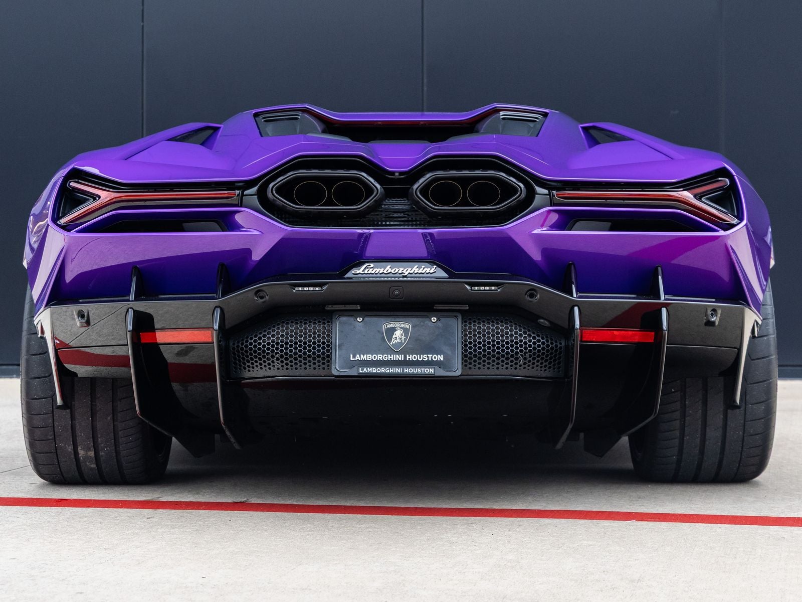 2025 Lamborghini Revuelto Base