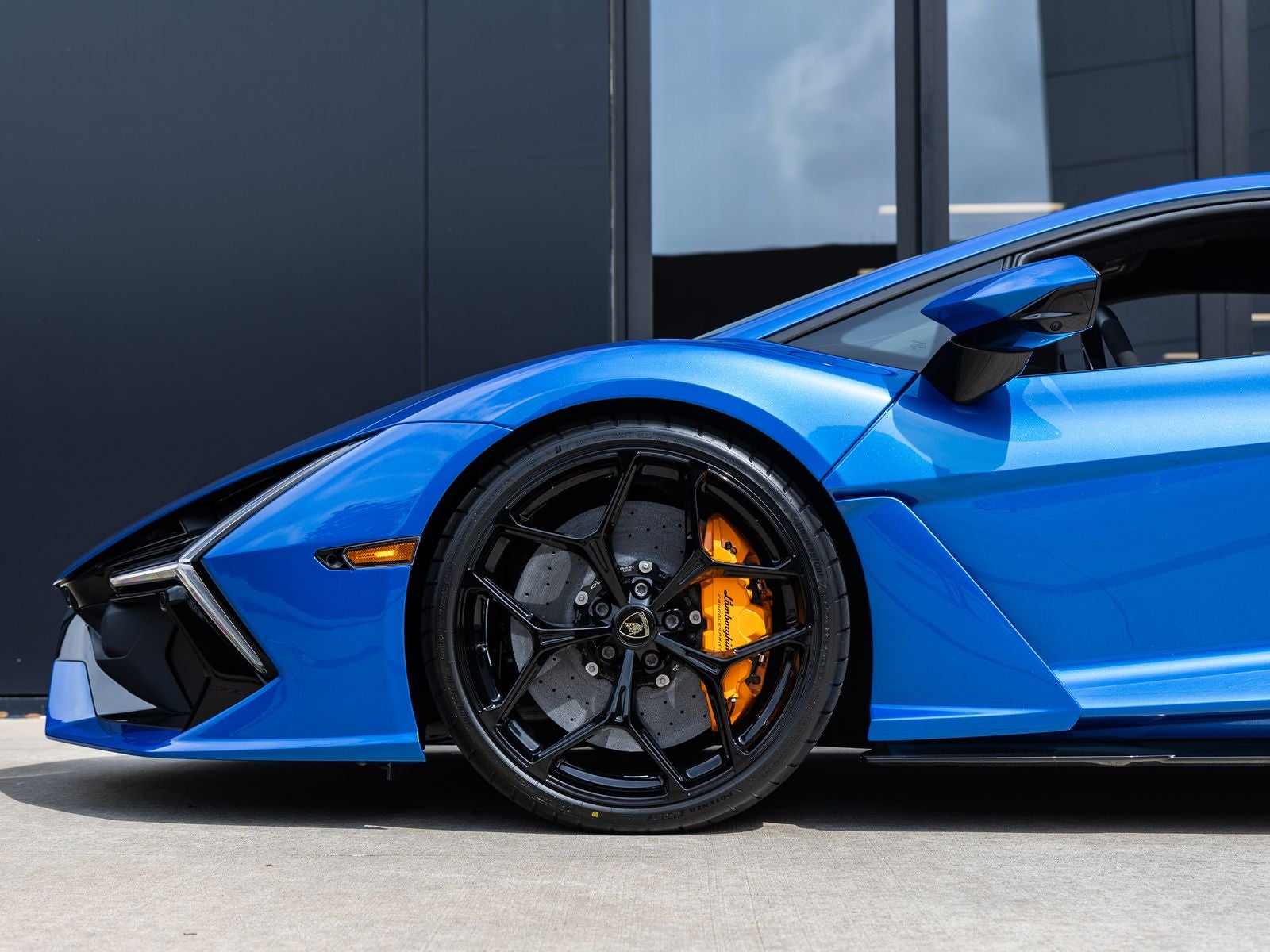 2026 Lamborghini Revuelto Base