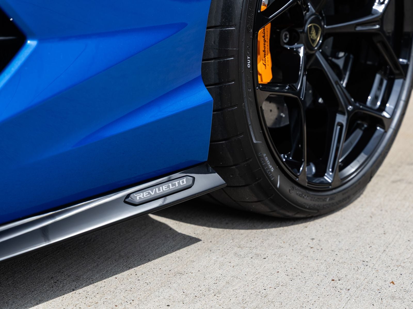 2026 Lamborghini Revuelto Base