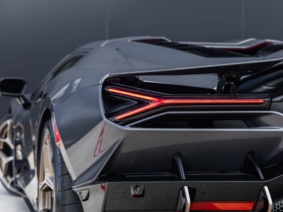 2026 Lamborghini Revuelto Base