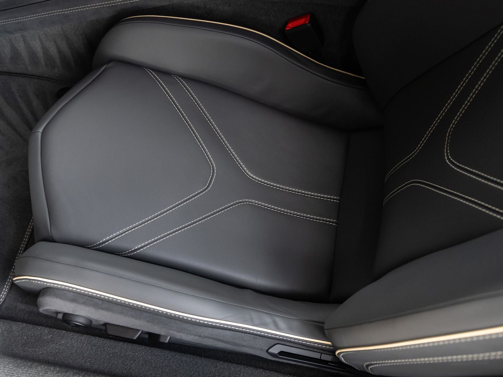 2026 Lamborghini Revuelto Base