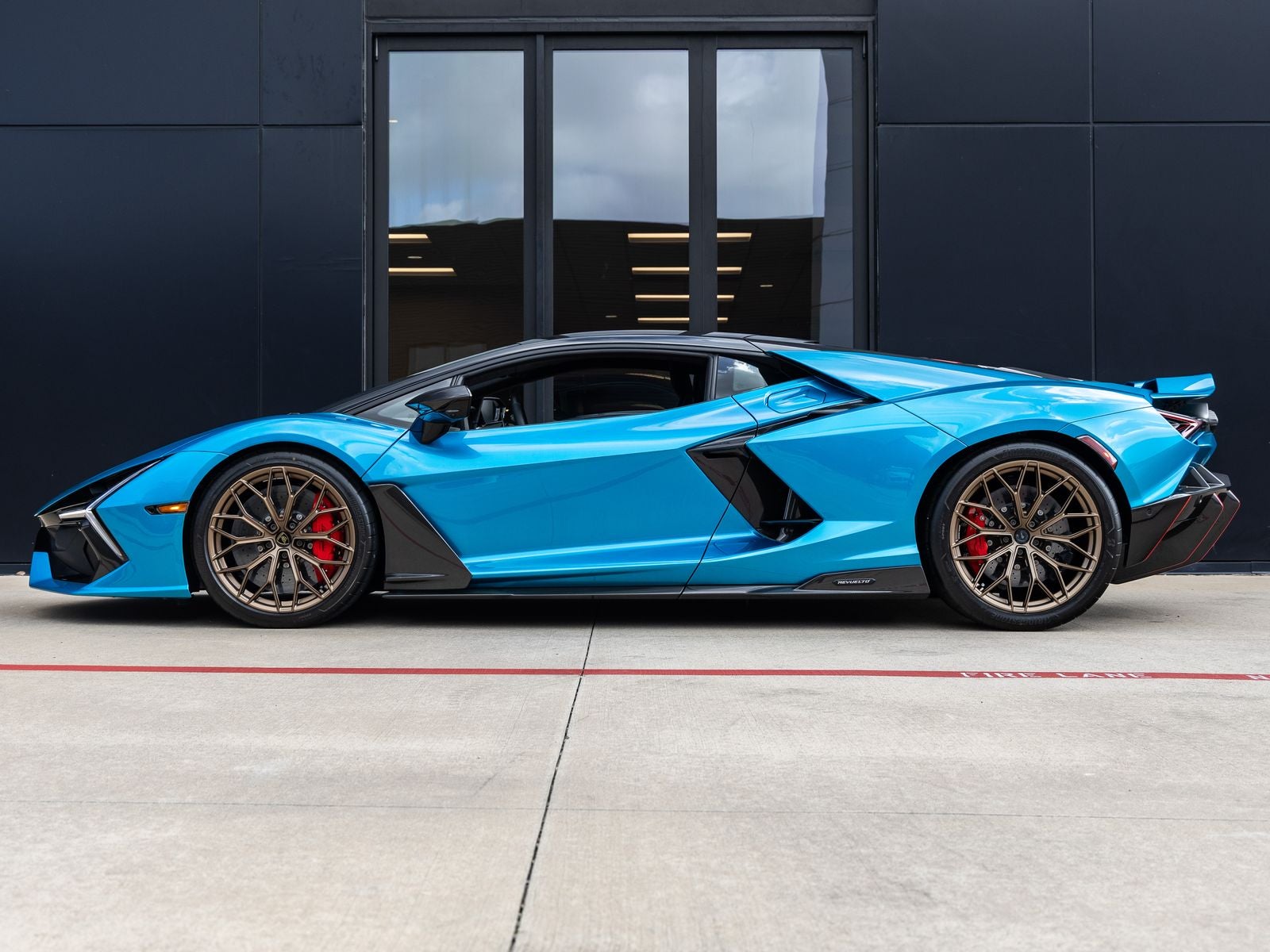 2026 Lamborghini Revuelto Base