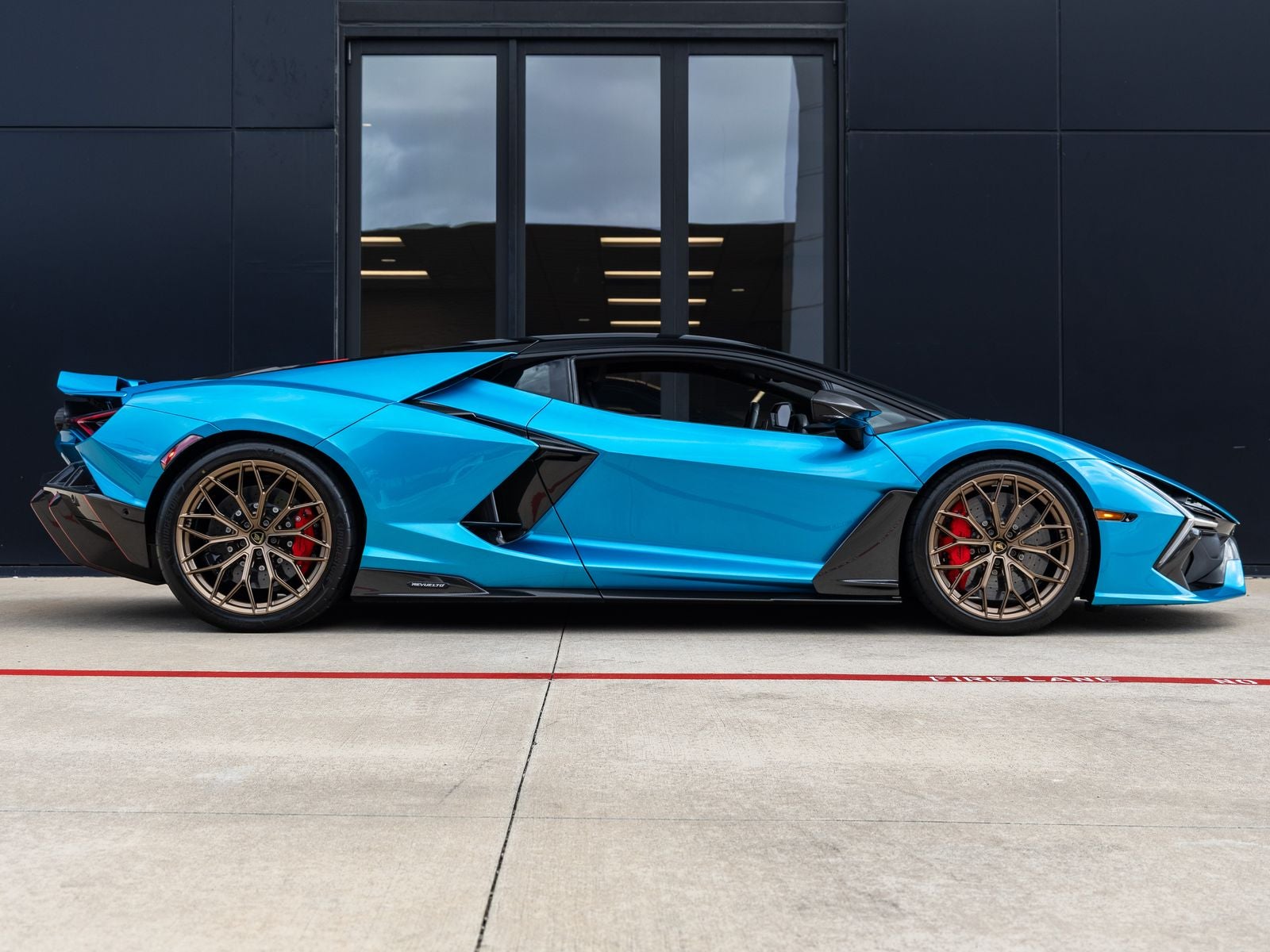 2026 Lamborghini Revuelto Base