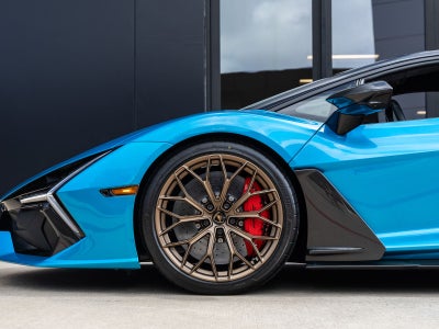 2026 Lamborghini Revuelto Base