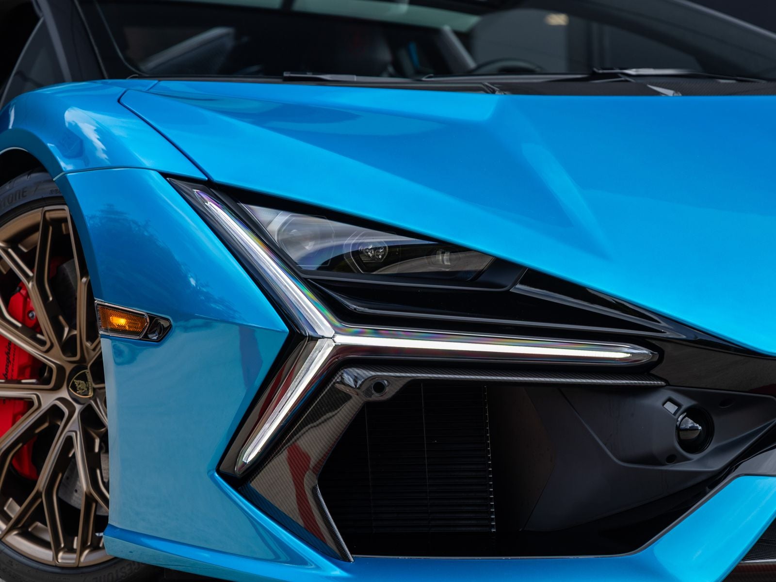 2026 Lamborghini Revuelto Base