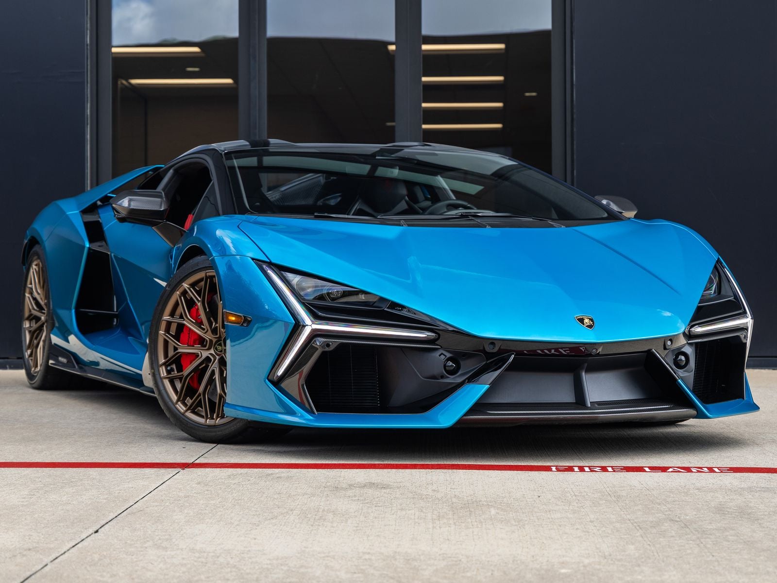 2026 Lamborghini Revuelto Base