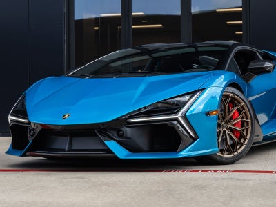 2026 Lamborghini Revuelto Base